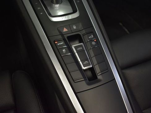 Used 2017 Porsche 718 Boxster S image 16