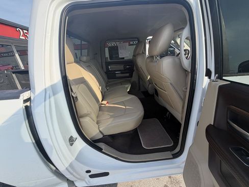 Used 2014 RAM 1500 Laramie w/ Convenience Group AWD/4WD image 14