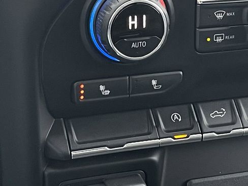 Used 2020 Chevrolet Silverado 1500 RST w/ All-Star Edition image 38