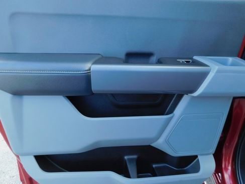 Used 2025 Ford F350 XLT image 23