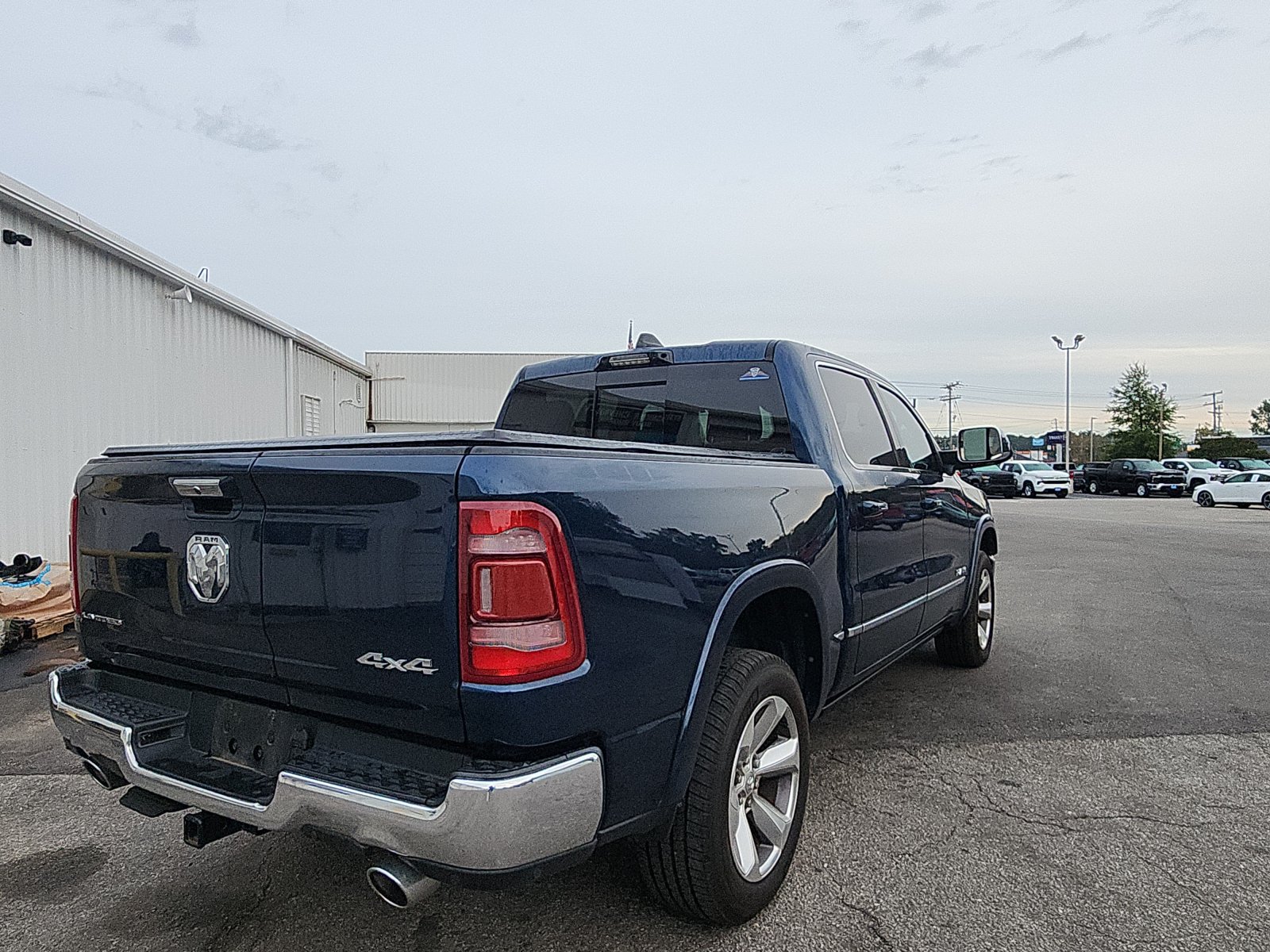 Used 2022 RAM 1500 Limited AWD/4WD image 5