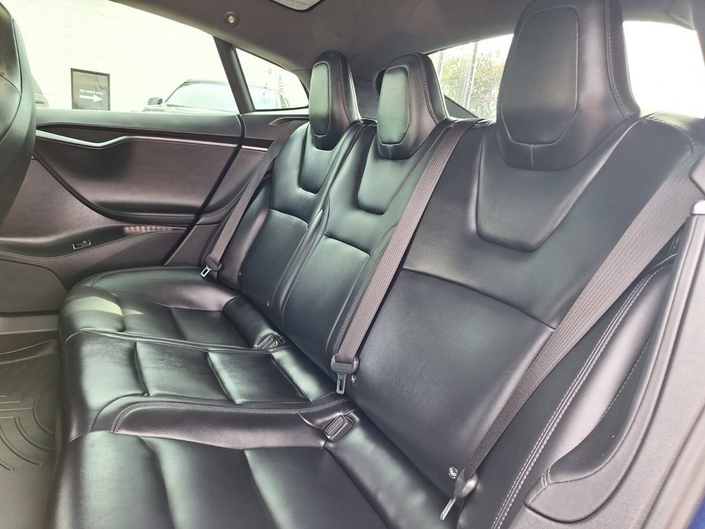 Used 2019 Tesla Model S Standard Range AWD/4WD image 25