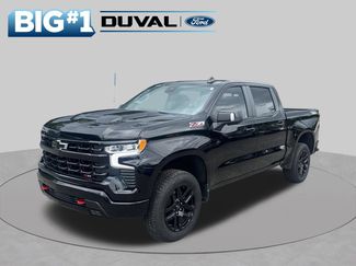 Used 2025 Chevrolet Silverado 1500 LT Trail Boss w/ LT Trail Boss Premium Package AWD/4WD video 3