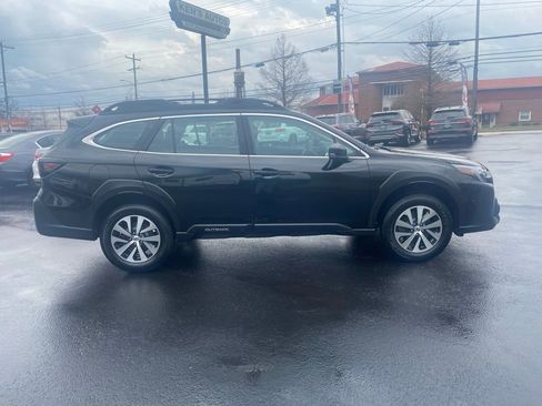 Used 2023 Subaru Outback 2.5i image 4