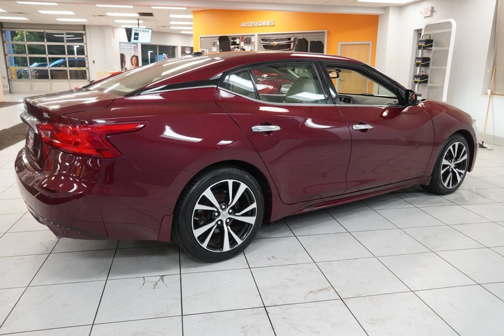 Used 2018 Nissan Maxima 3.5 SL FWD image 12