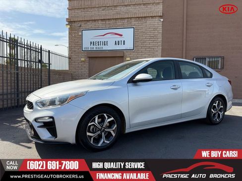 Used 2021 Kia Forte LXS FWD image 1