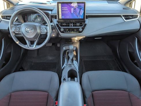 Used 2025 Toyota Corolla SE image 5