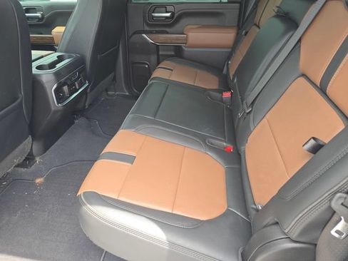 Used 2023 Chevrolet Silverado 2500 High Country w/ Technology Package AWD/4WD image 12