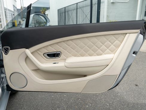 Used 2017 Bentley Continental GT AWD/4WD image 27