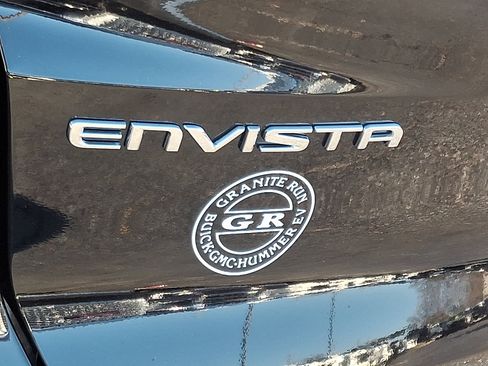 Used 2025 Buick Envista Avenir image 32