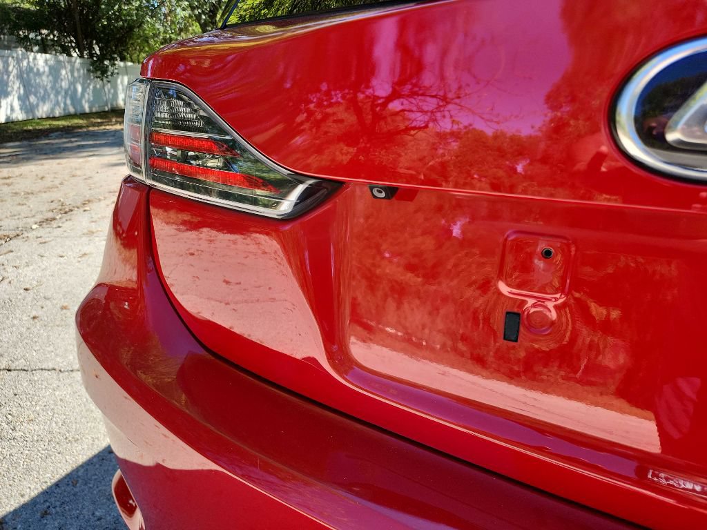 Used 2015 Lexus CT 200h w/ Seat Comfort Package FWD image 9