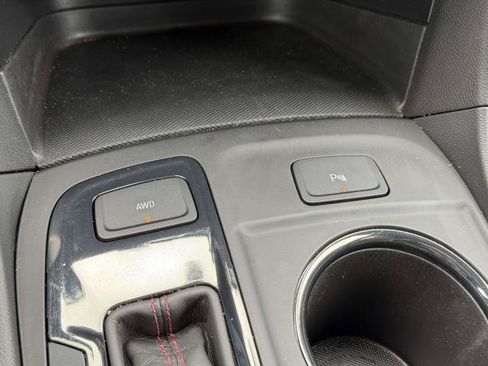 Used 2023 Chevrolet Equinox RS image 28