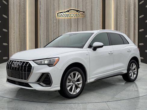 Used 2021 Audi Q3 2.0T Premium w/ Convenience Package image 3