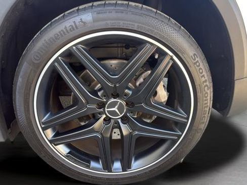 Used 2023 Mercedes-Benz GLA 35 AMG 4MATIC image 34