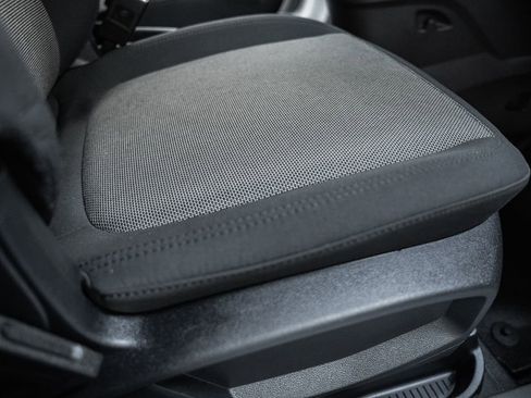 Used 2023 Ford Transit Connect XL image 33