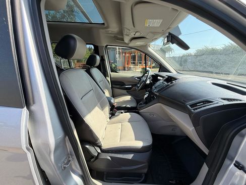 Used 2016 Ford Transit Connect Titanium FWD image 16