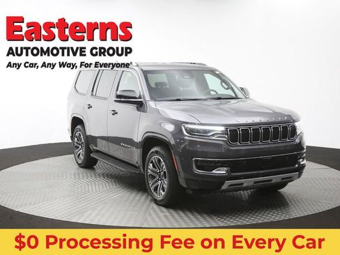 Used 2024 Jeep Wagoneer Series II AWD/4WD image 53
