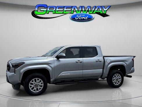 Used 2024 Toyota Tacoma SR5 RWD image 1
