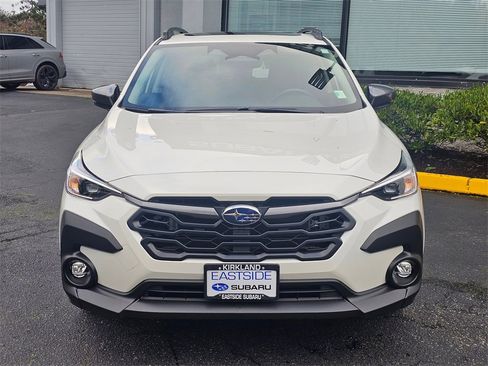 Used 2025 Subaru Crosstrek 2.0i Premium image 2