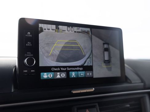 Used 2024 Honda Pilot Elite image 32