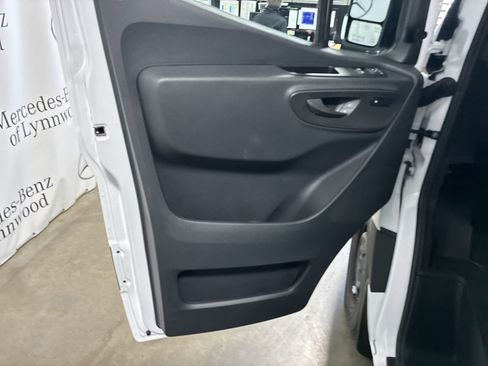 New 2025 Mercedes-Benz Sprinter 2500 image 10