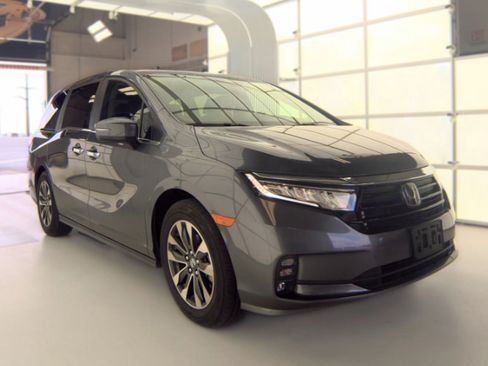 Used 2024 Honda Odyssey EX-L image 5