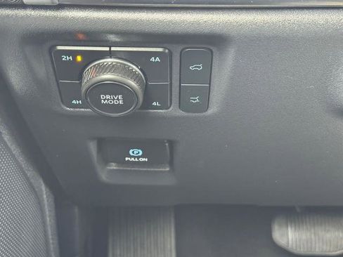 Certified 2025 Ford Expedition Platinum AWD/4WD image 23