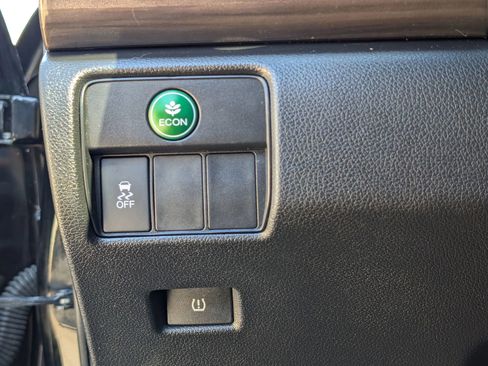 Used 2016 Honda Accord EX-L image 21