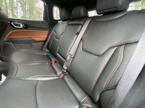 Certified 2024 Jeep Compass Limited image 19