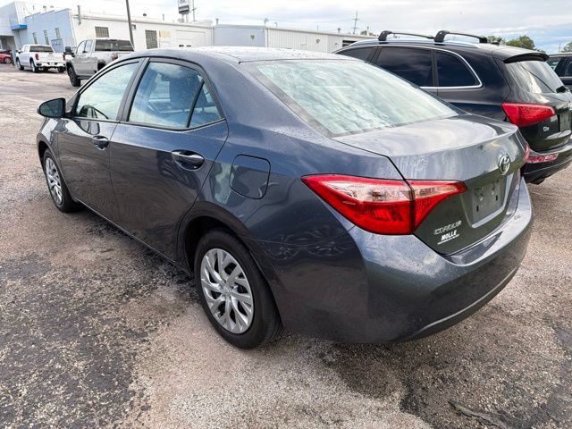 Used 2017 Toyota Corolla LE w/ Carpet Mat Package (TMS) FWD image 22