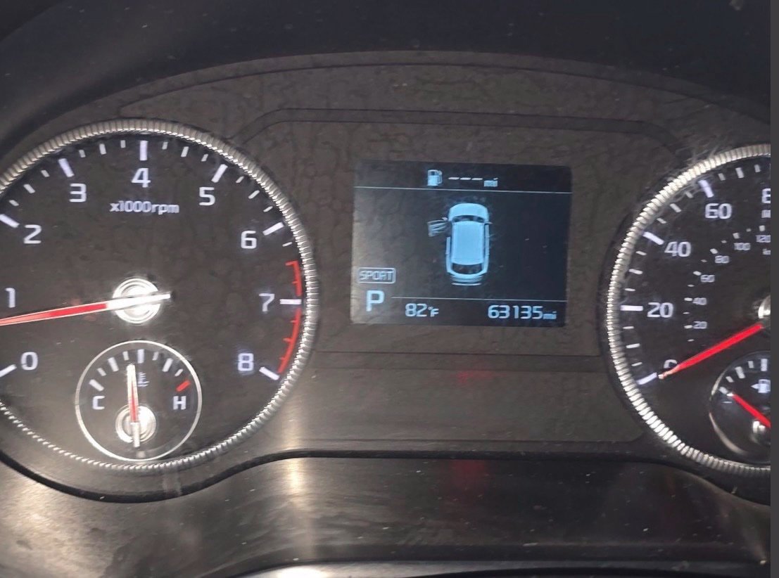 Used 2022 Kia Telluride EX w/ EX Premium Package FWD image 4