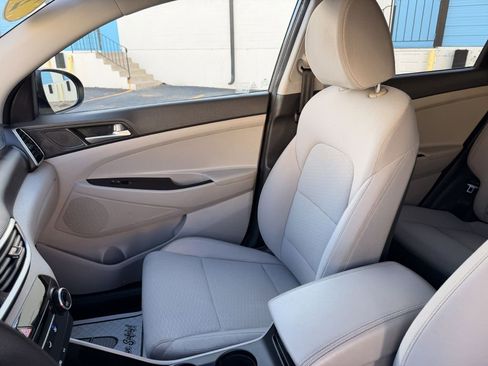 Used 2020 Hyundai Tucson SE w/ Cargo Package image 14