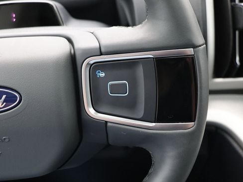 Used 2025 Ford Expedition Active image 22