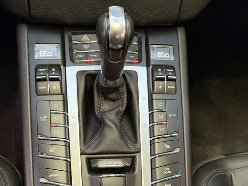 Used 2017 Porsche Macan GTS w/ Premium Package Plus image 31