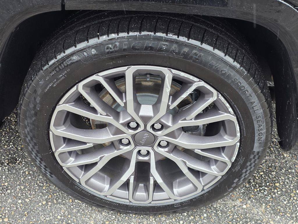 Used 2022 Jeep Grand Cherokee L Summit AWD/4WD image 48