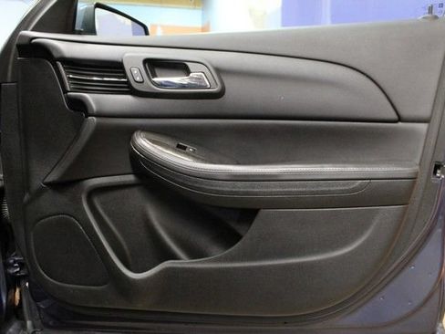 Used 2014 Chevrolet Malibu LT w/ Power Convenience Package FWD image 9