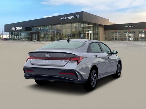 New 2026 Hyundai Elantra Sport image 7