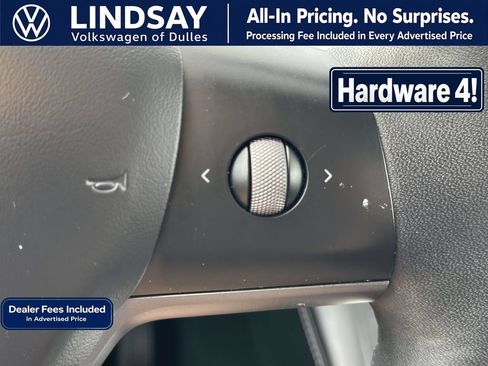 Used 2024 Tesla Model Y Long Range AWD/4WD image 21