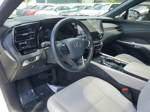 Used 2023 Lexus RX 350 Premium image 13