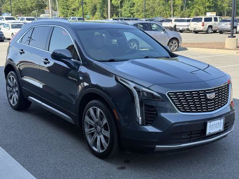 Used 2020 Cadillac XT4 Premium Luxury FWD image 8