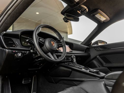 Certified 2026 Porsche 911 GT3 w/ Chrono Package RWD image 4