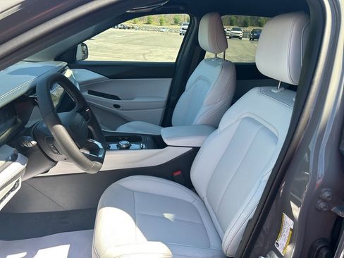 New 2026 Jeep Cherokee Limited AWD/4WD image 11