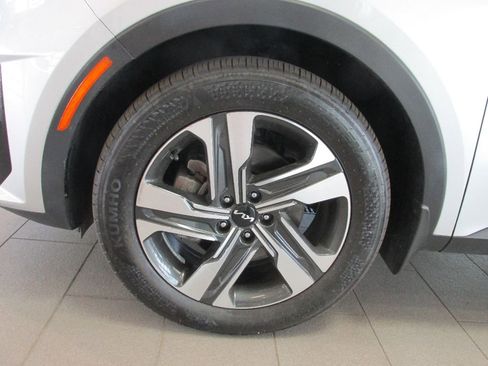 Used 2022 Kia Sorento SX Prestige w/ Panoramic Sunroof Package image 14