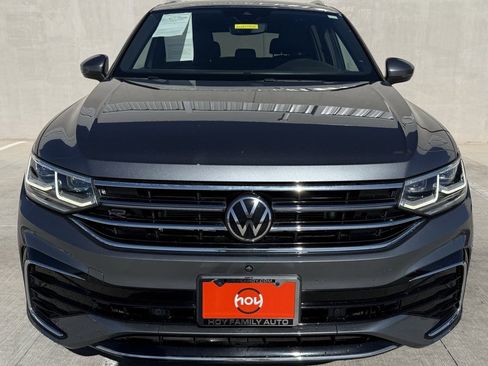 Used 2022 Volkswagen Tiguan SEL R-Line image 2