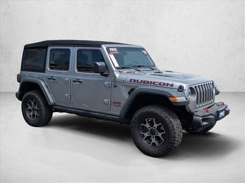 Used 2019 Jeep Wrangler Unlimited Rubicon w/ Dual Top Group AWD/4WD image 3