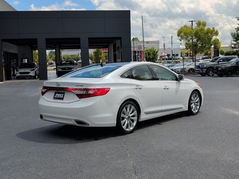 Used 2014 Hyundai Azera Limited w/ Option Group 02 FWD image 4