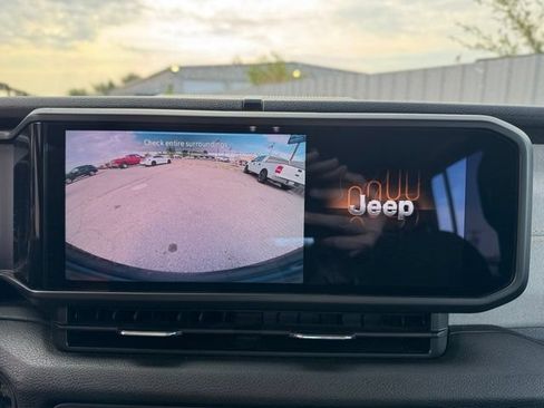 Certified 2025 Jeep Wrangler Unlimited Sport AWD/4WD image 16