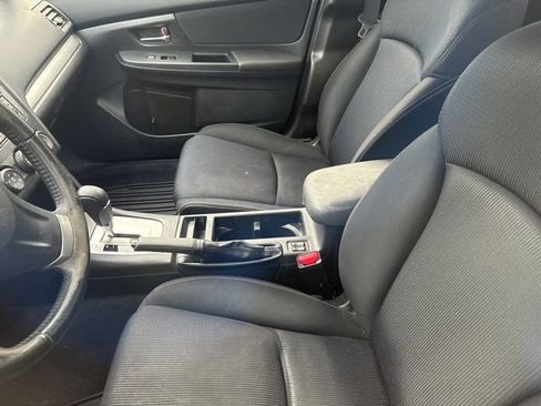 Used 2013 Subaru Impreza 2.0i Sport Premium image 8