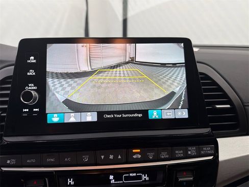 Used 2026 Honda Odyssey Touring image 33