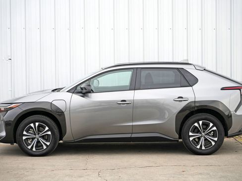 Used 2024 Toyota bZ4X AWD w/ Weather Package image 45